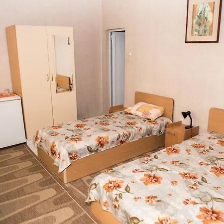 за гости Guest house *